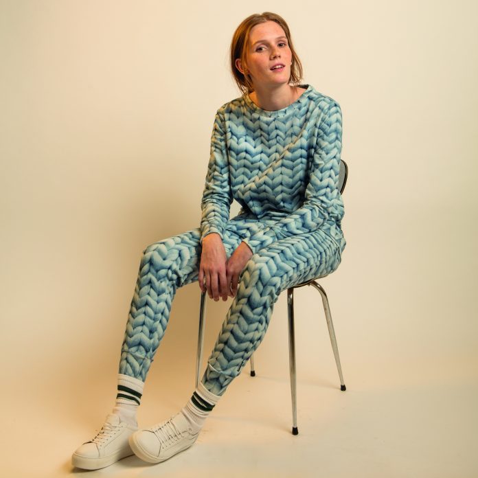 SNURK pyjama loungewear trui broek twirre blauw dames trendy winter 2017-2018